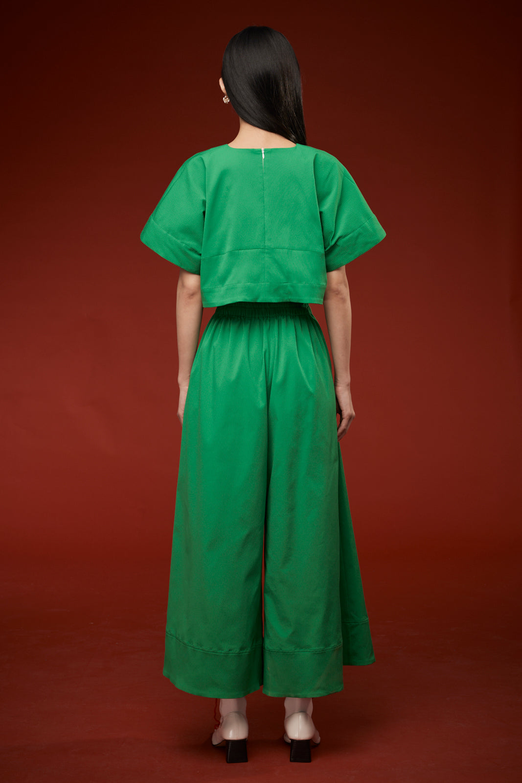 AnRu Classic Front Zipper Top