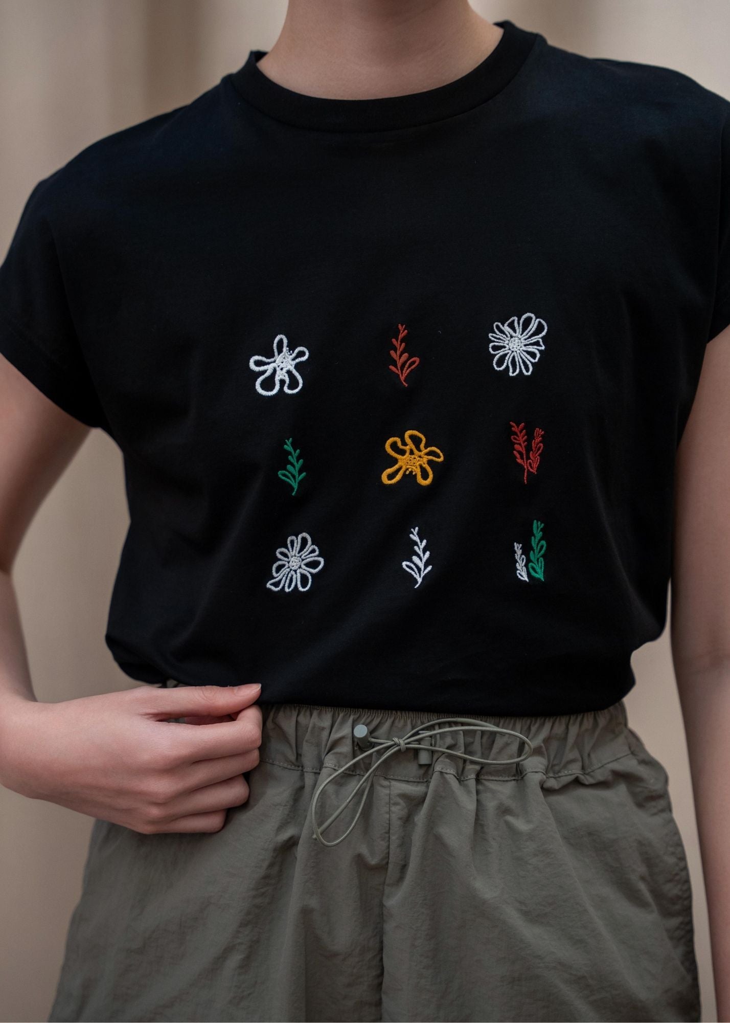 Ottilie Emboidery Flower Top