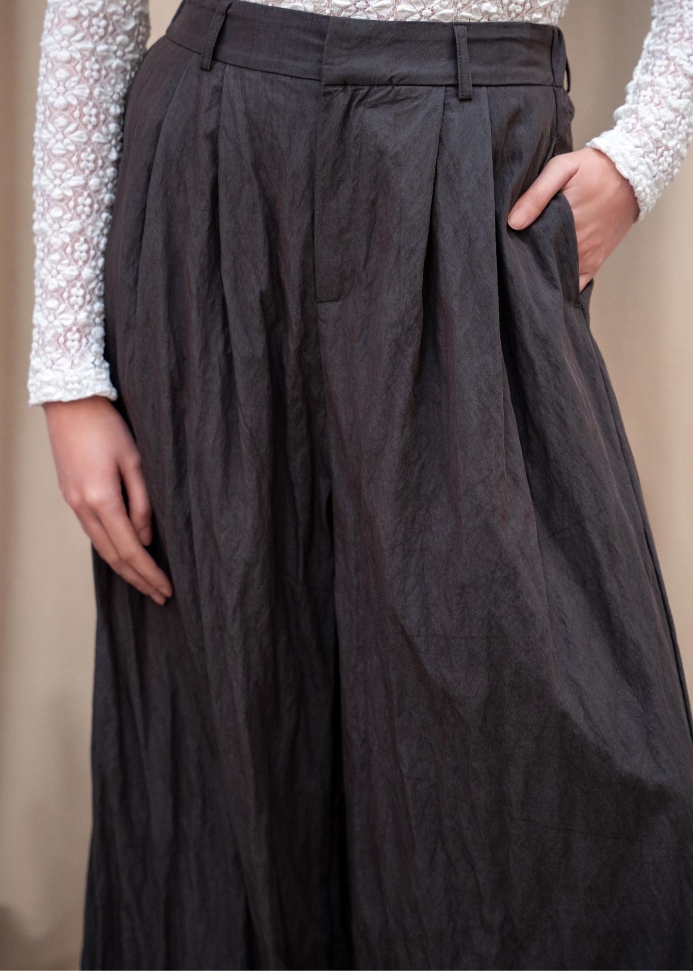 Greta Front Pleated Wide Leg Pant