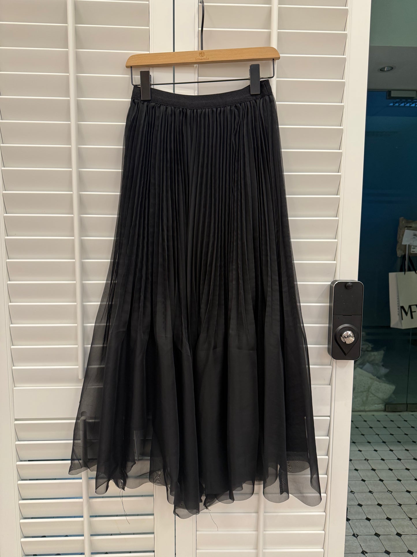 Hua Xin Elastic Waist Band Pleated Skirt