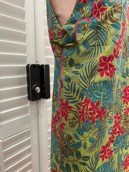 [BESPOKE]Tara Wrap Sleeveless Silk Cheongsam - Sample