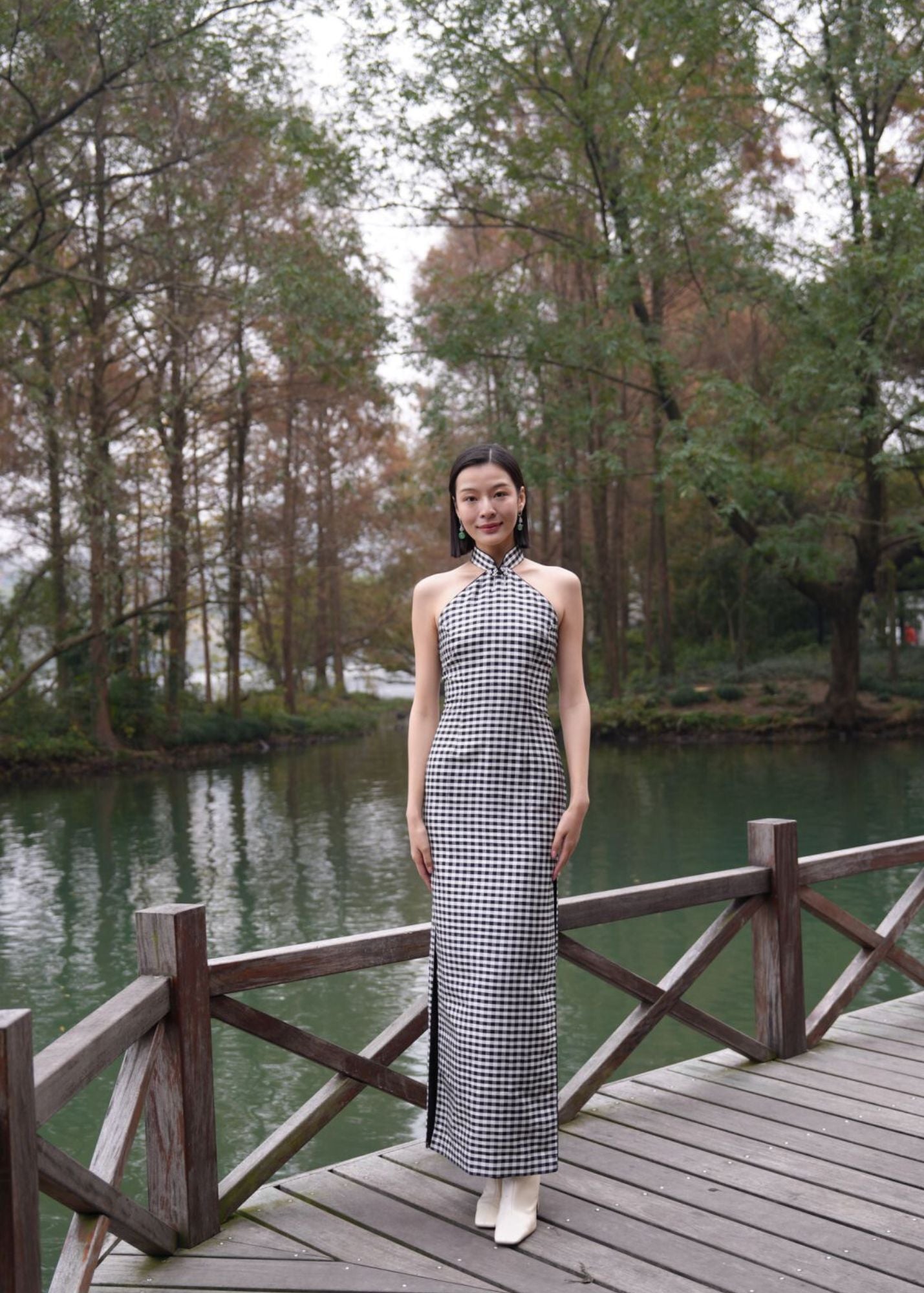 [BESPOKE] Delbee Cut Off Back Maxi Cheongsam