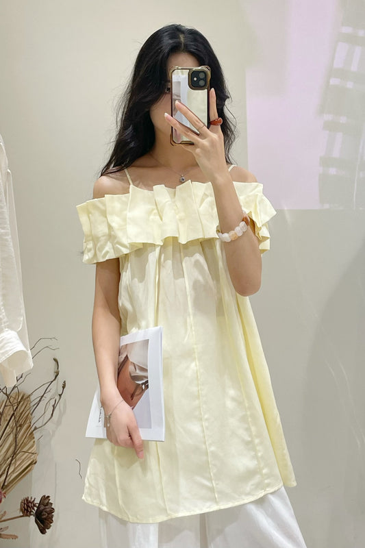 Yara Front Gathered Off Shoulder Top