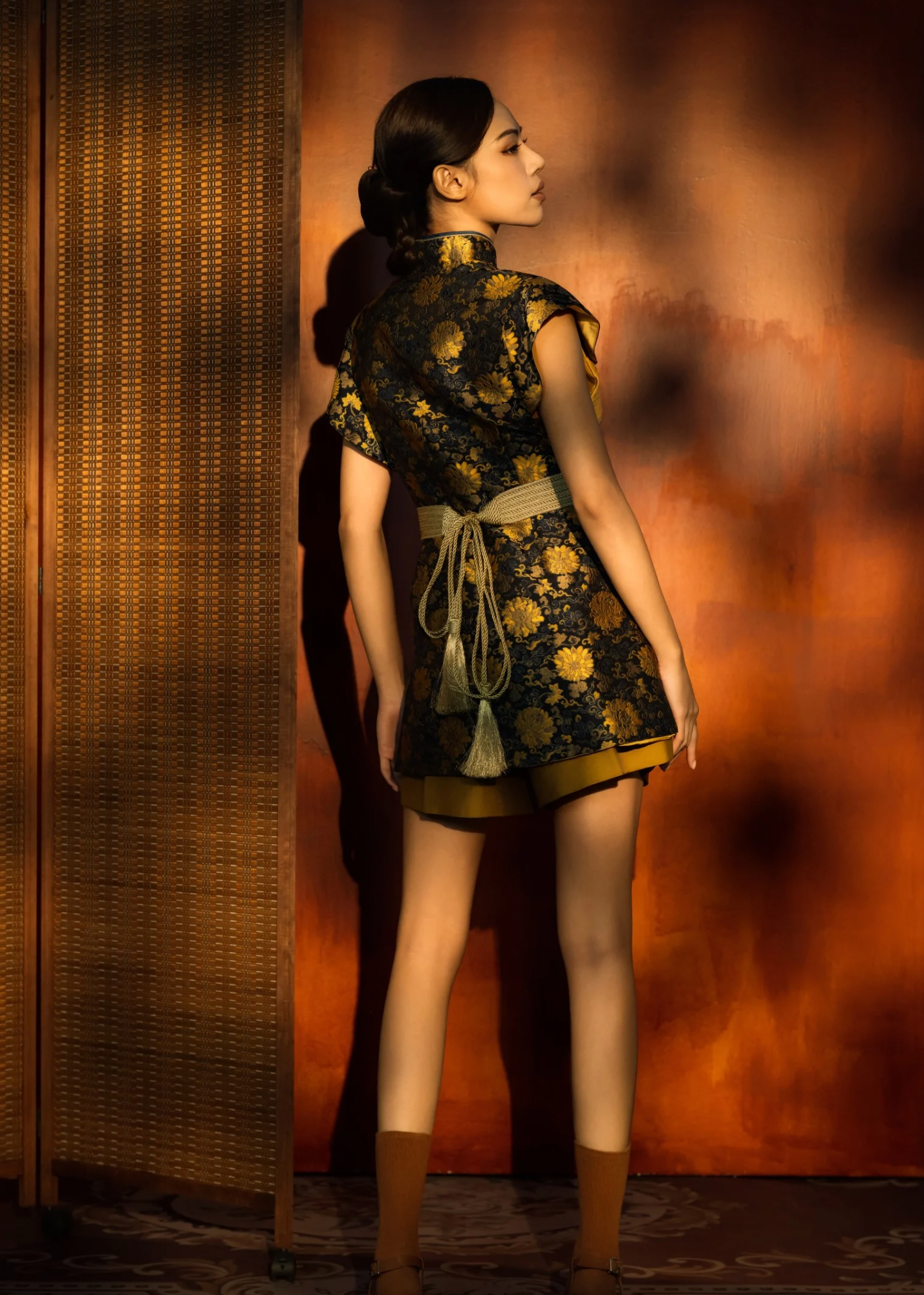 [Bespoke] QingHua Silk Material Mini Cheongsam