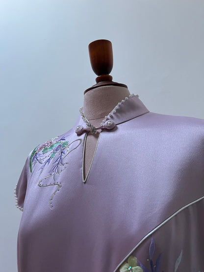 Xiang High Collar Pearl Design Cheongsam