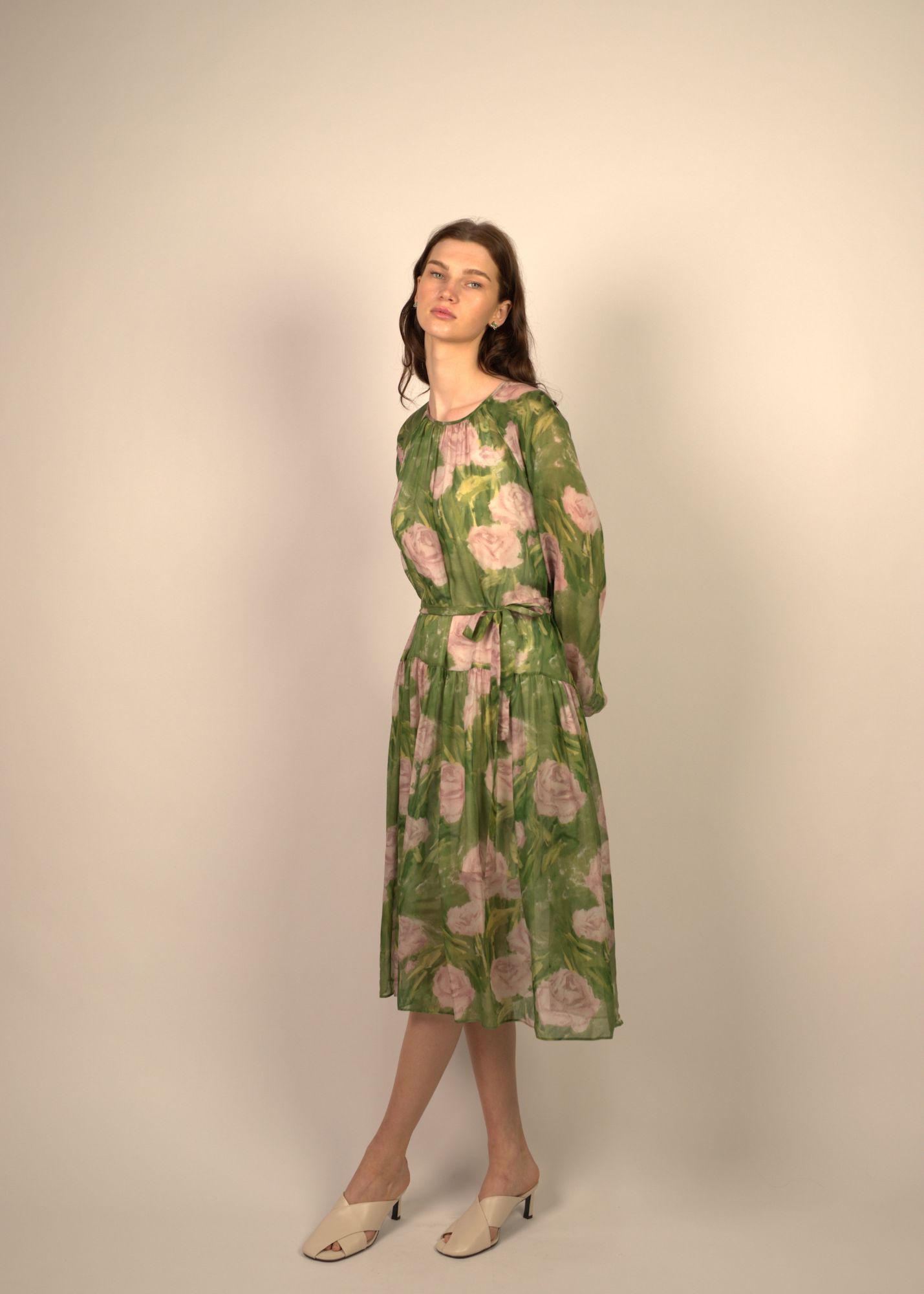 Eleano Floral Gathered Long Sleeve Midi Dress
