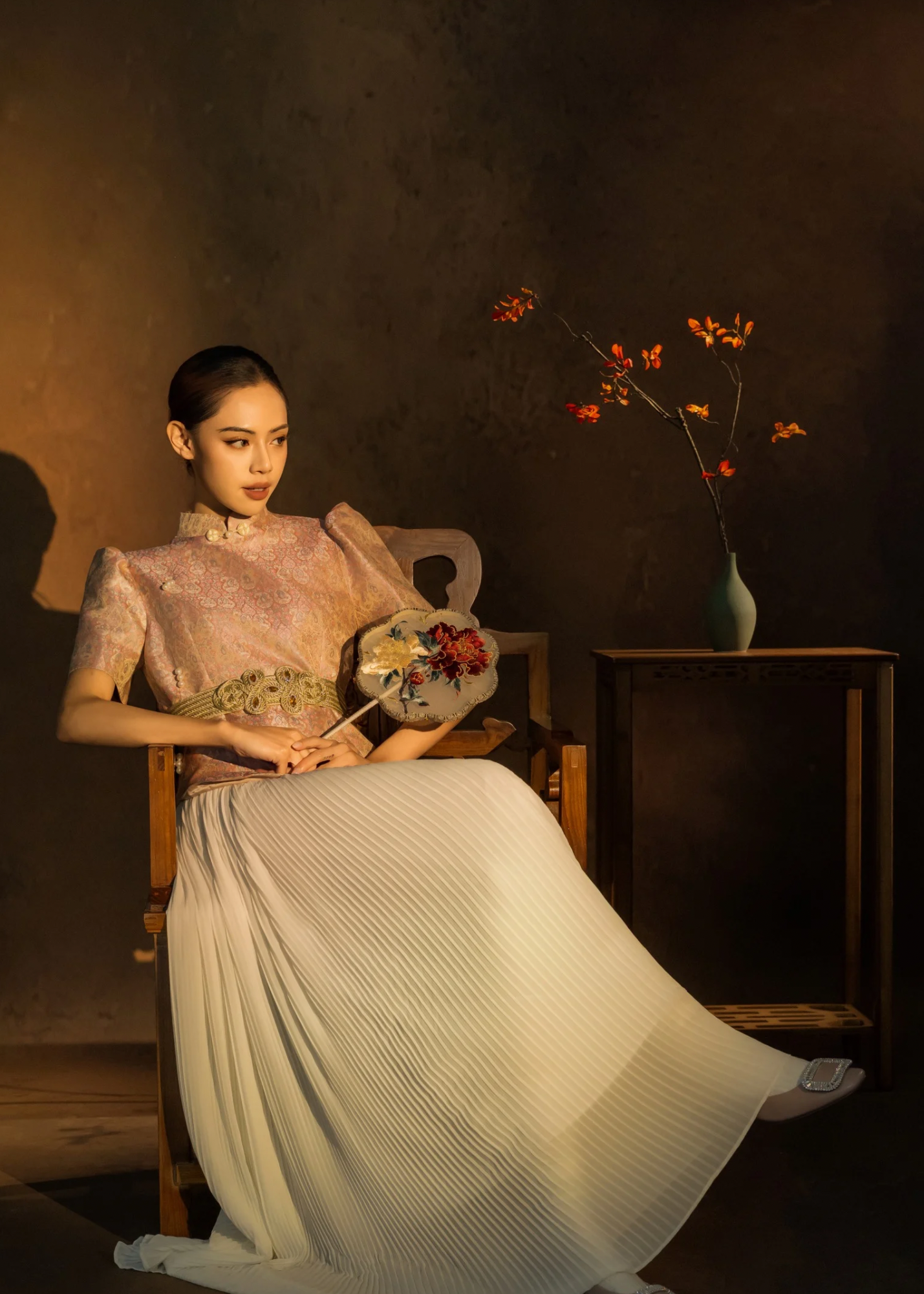 [Bespoke] Qiqi Curve Line Mandarin Top