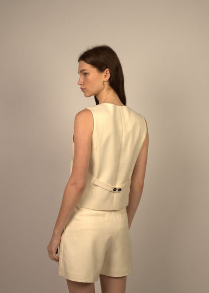 Hana Front Pleated Pocket Short
