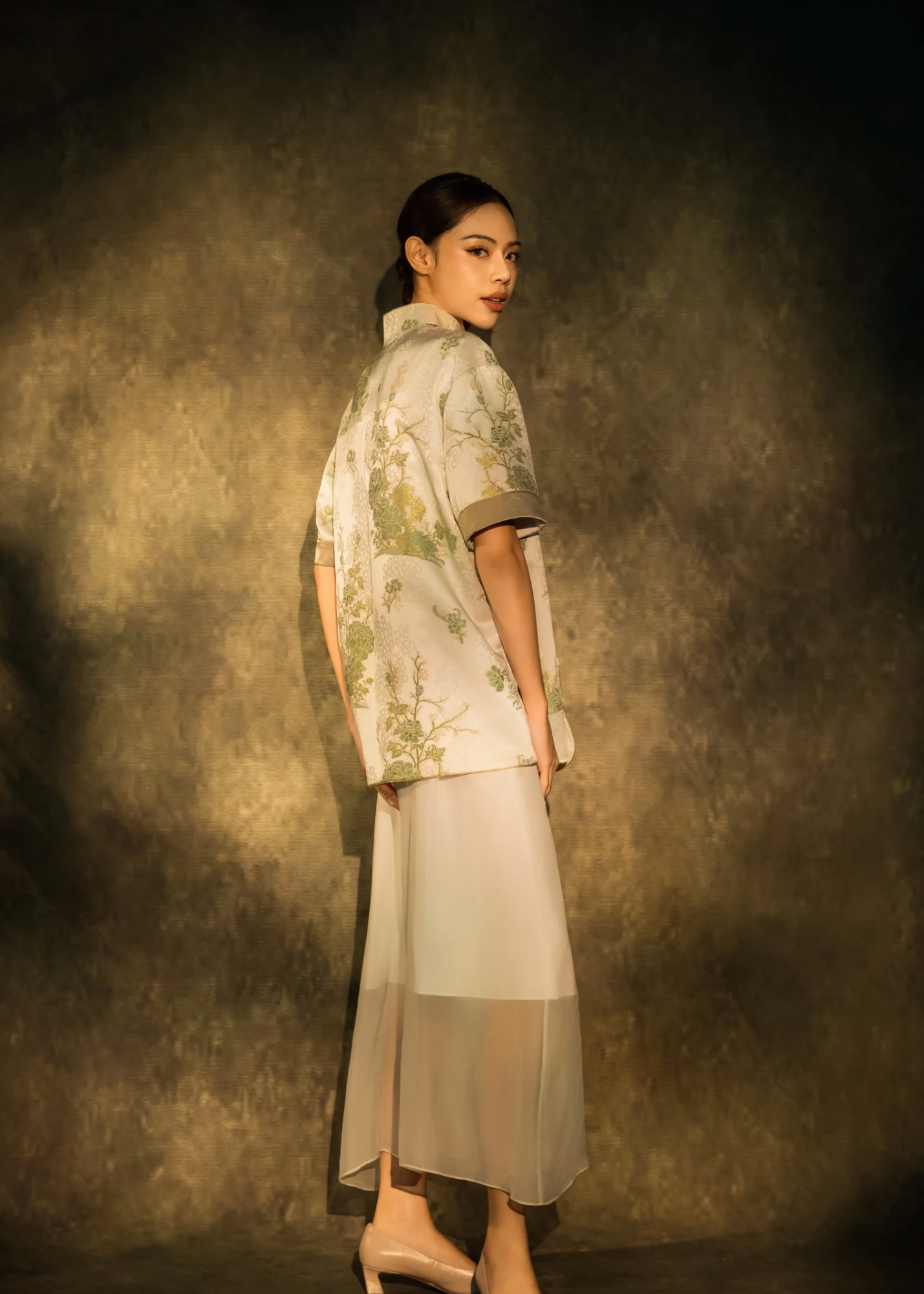 [Bespoke] JingLiang Mandarin Oriental Top