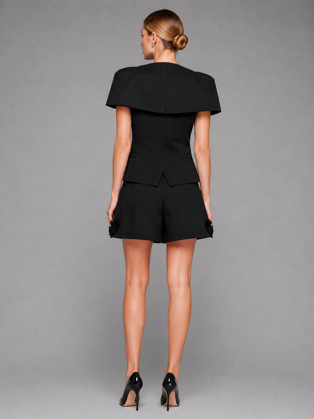 Inès Cape Vest