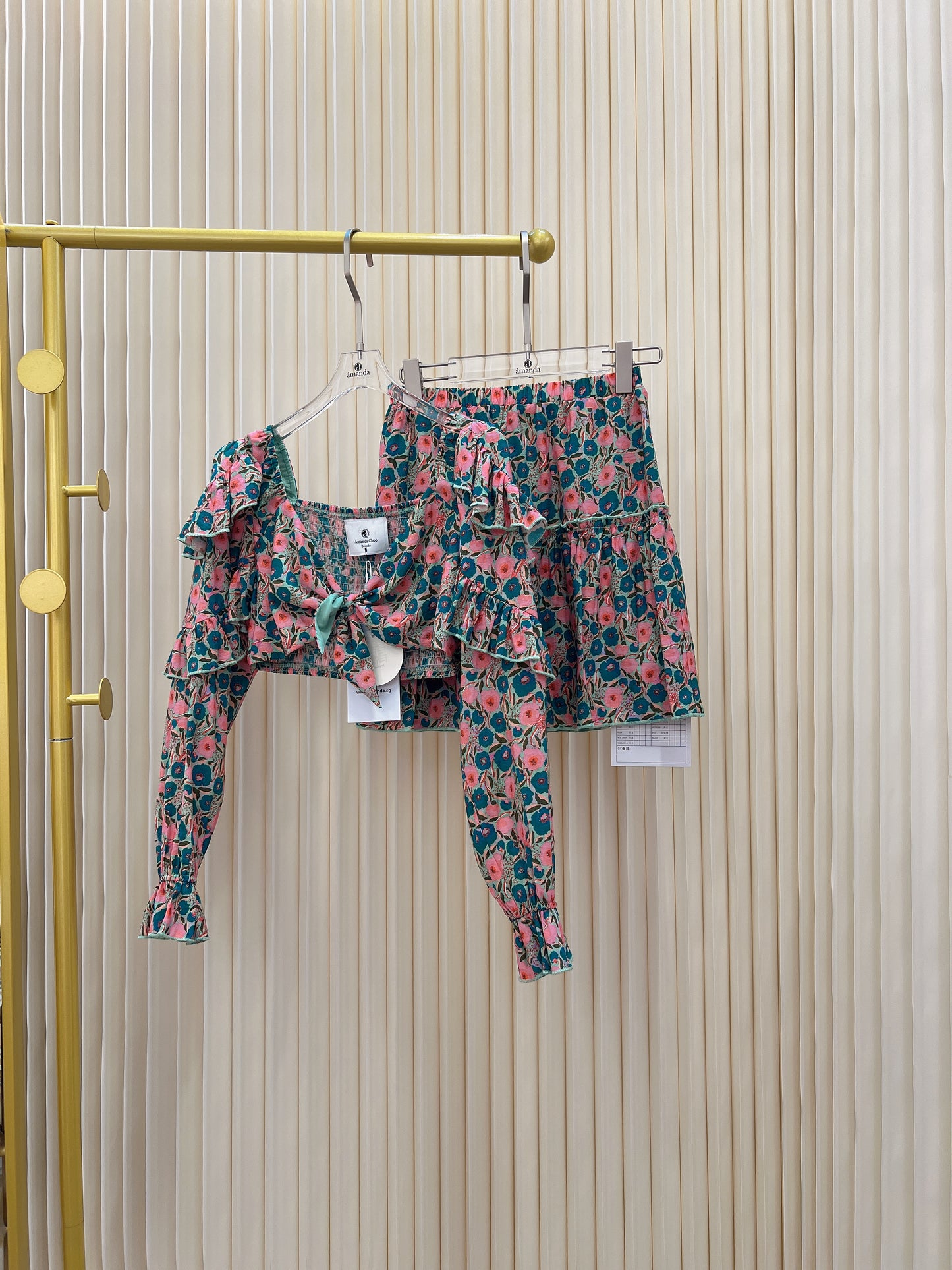 [BESPOKE] Reydis Crop Top & Skirt Set