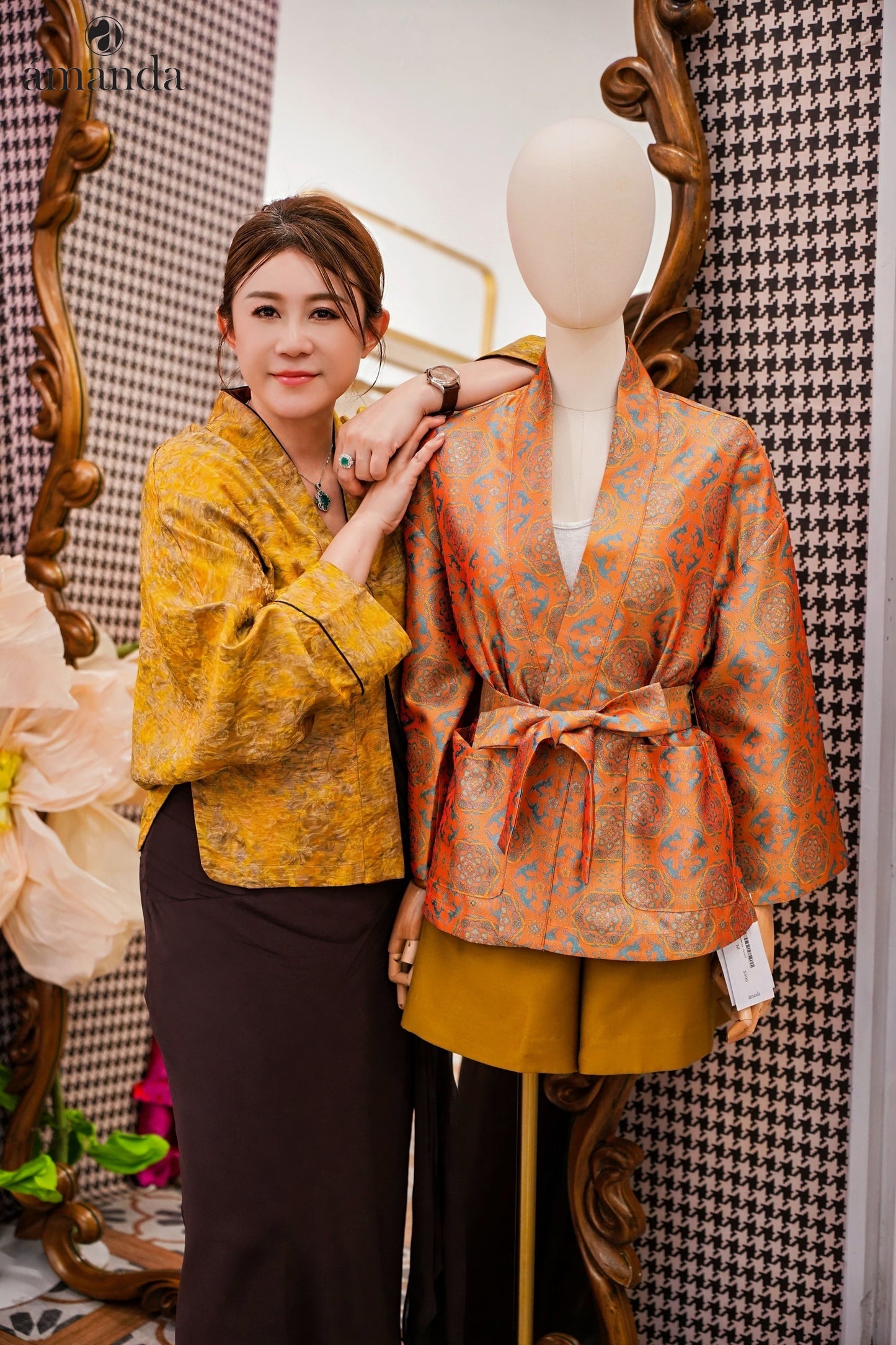 Yu Mulberry Silk Mandarin Style Top