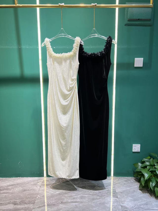Clover Flower Trimmed Sleeveless Dress