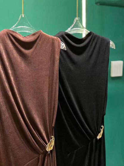 Rose Front Gathered Slim Dress