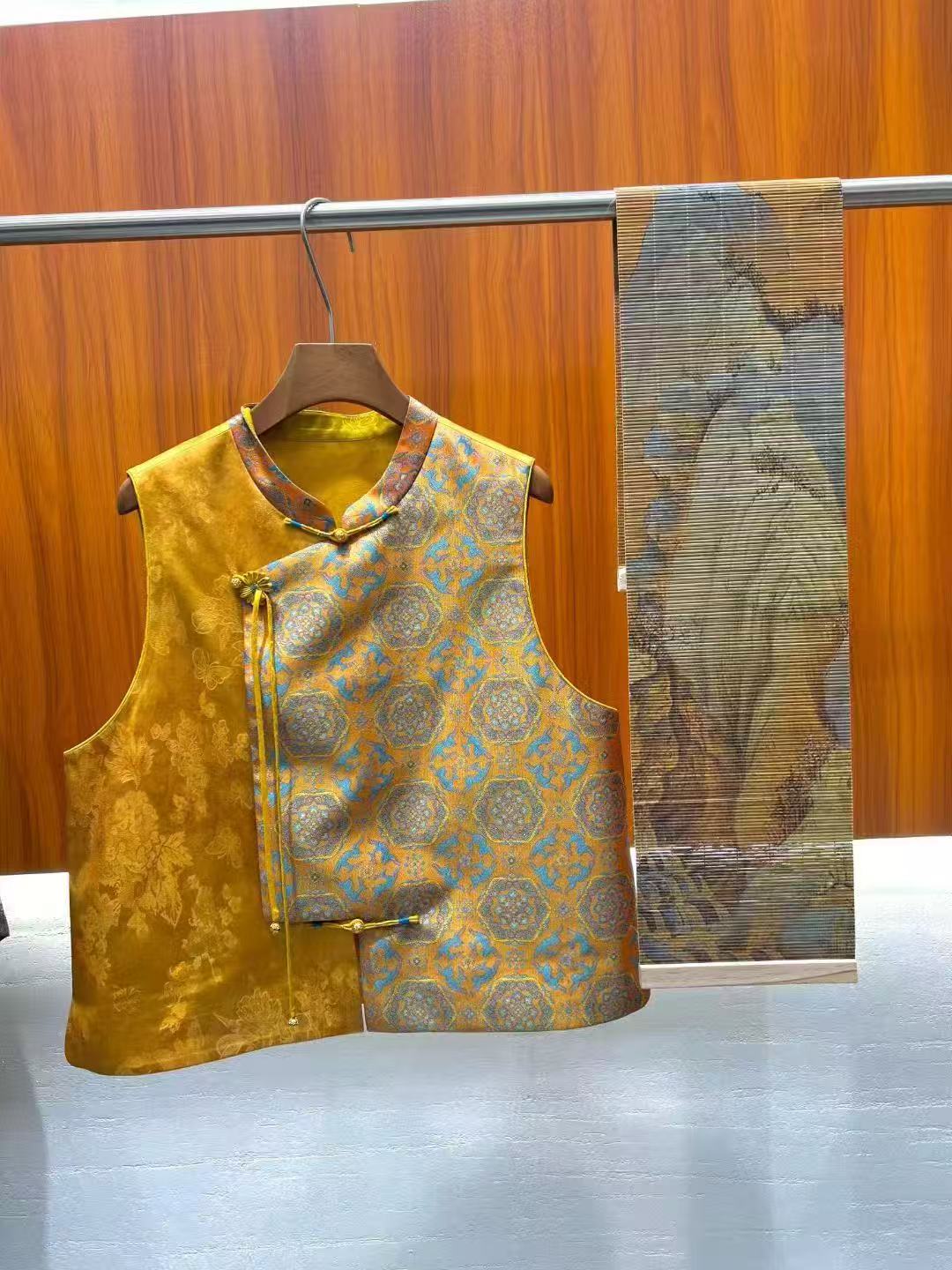 Xiu Ying Crystal Embellished Mulberry Silk Vest