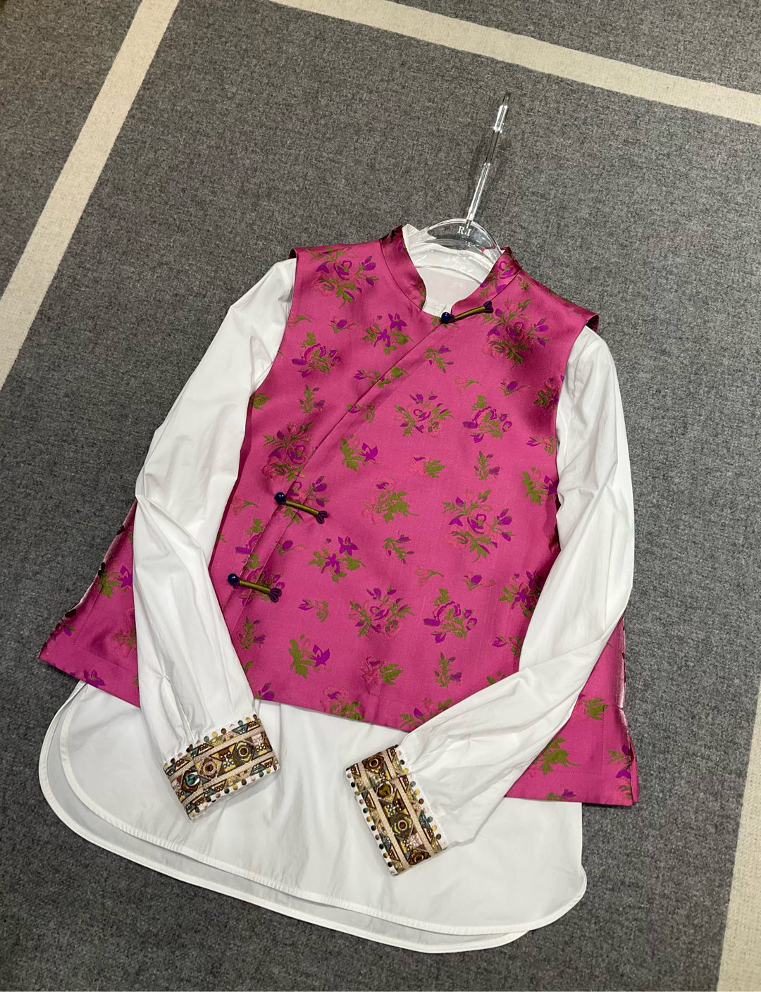 Chao-Xing Silk Brocde Vest