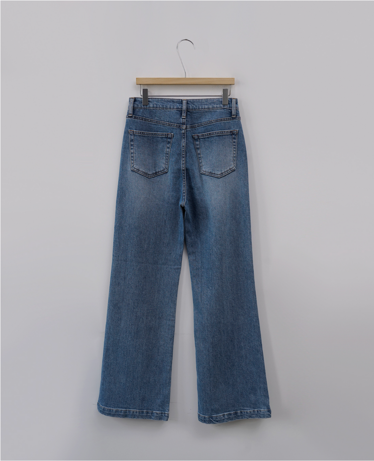 Bookle Pocket Denim Jeans