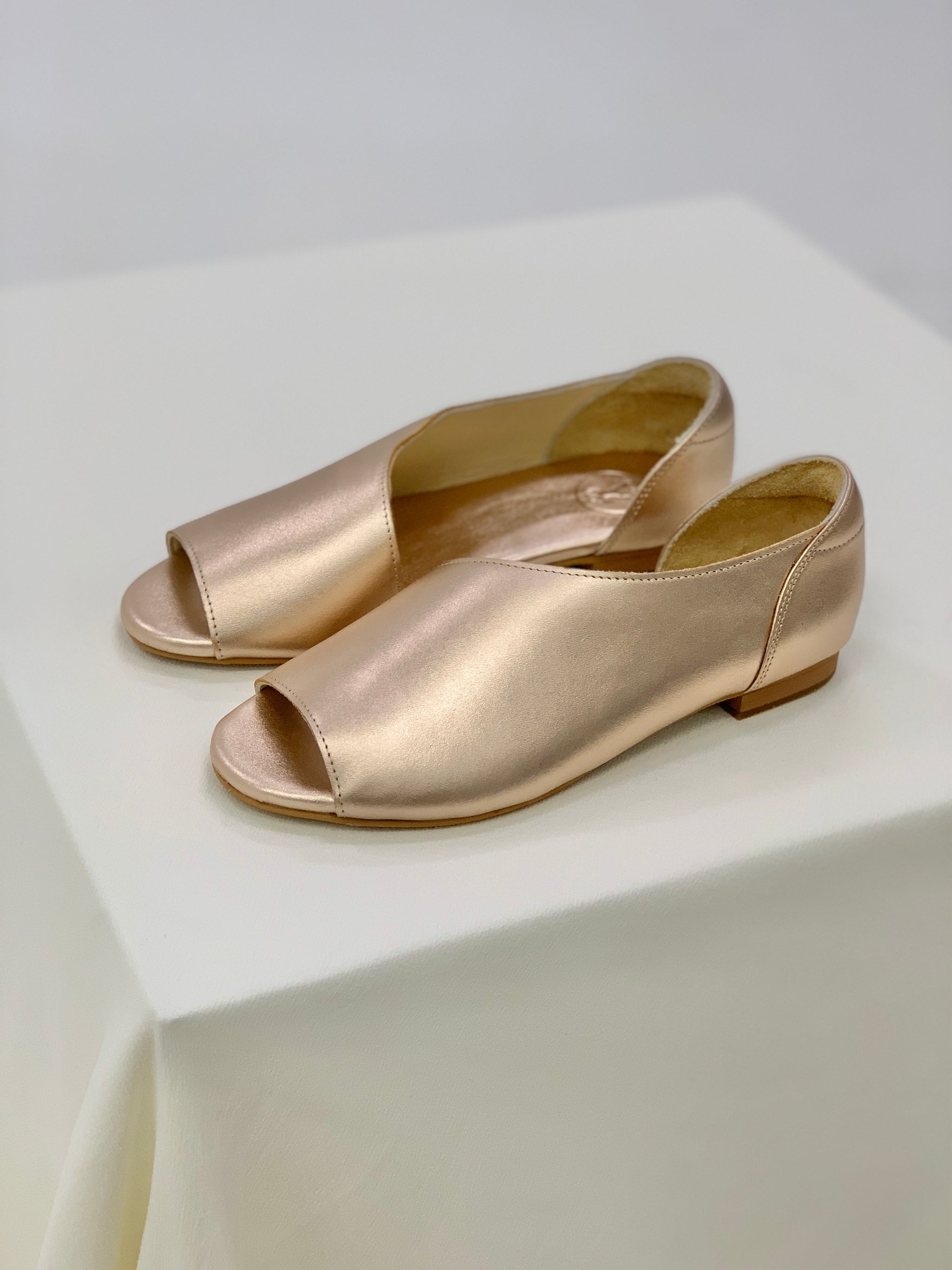 Gold peeptoe 2025